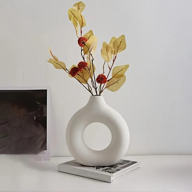 Modern Nordic Donut Vase – Elegant Decorative Centerpiece